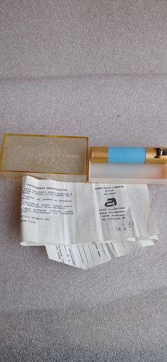 ЗАЖИГАЛКА ОГОНЁК СССР С ДОКУМЕНТАМИ В КОРОБКЕ ОРИГИНАЛ   .  Распродажа Коллекции !!! . Экспресс  Аукцион  с 2.5 РУБЛЕЙ без МПЦ и прочего 3 ДНЯ  .Много лотов в продаже .