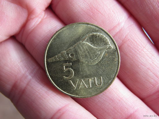 Вануату. 5 вату.1990. С 20 копеек. Распродажа коллекции. Смотрите другие лоты.