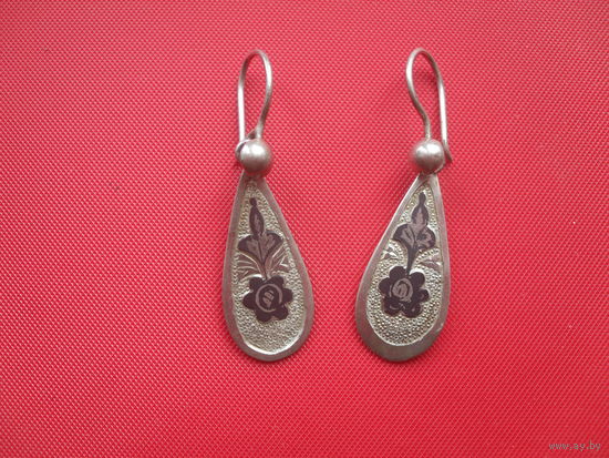 Серьги серебро, проба 875.Вес 3.82