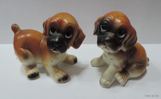 Статуэтки фарфоровые "Собачки" 80-е годы Европа. Высота 6.5 см. - 2шт.