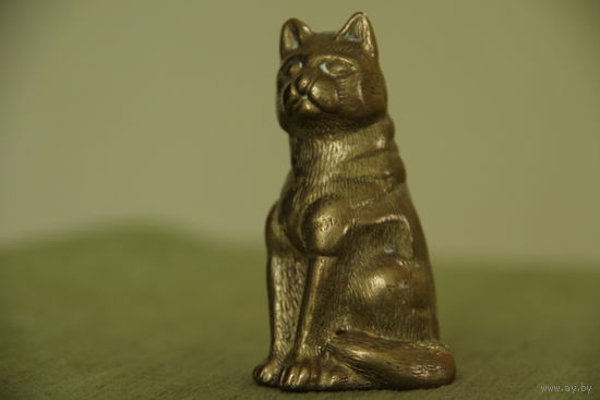 Статуэтка   " Кот  "  высота 7 см  см