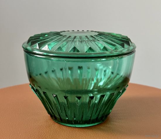 Шкатулка. Шкатулка из стекла Неман