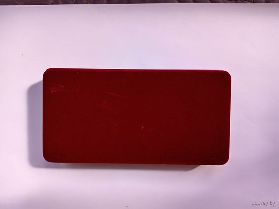 Футляр на 2 монеты Д-46 мм. Б/у. Бордовый.