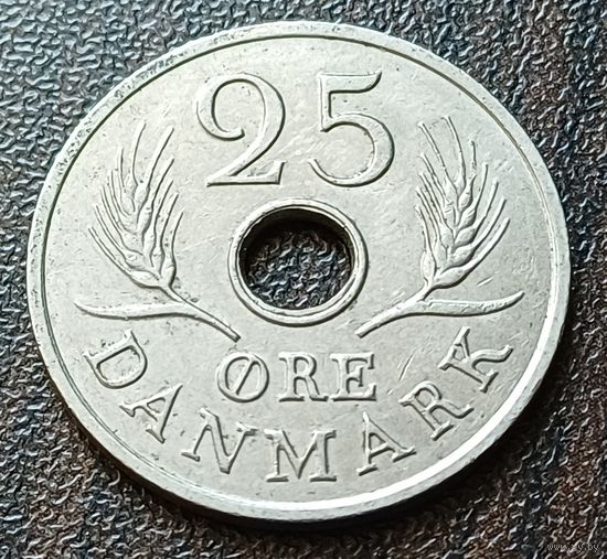 Дания 25 эре, 1967    ( 2-9-4 )