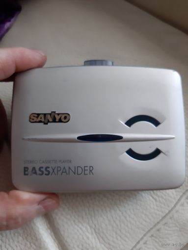 SANYO model no. VIP-110.  JAPAN