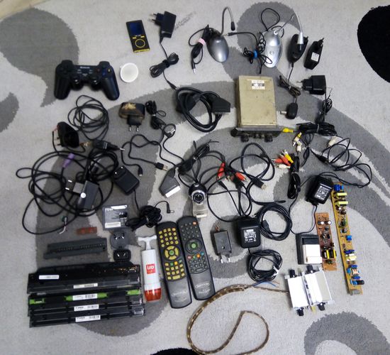 Сборный лот (платы, плеер, зарядки и др) с 1 рубля