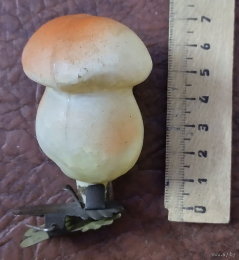 Советская ёлочная игрушка на прищепке. Гриб боровик