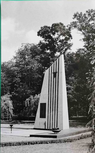 Грыбув Памятник погибшим 1939 1945