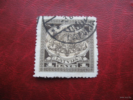 Марки Герб 1927 год Латвия