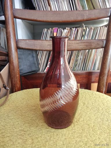 Графин Красное стекло резьба