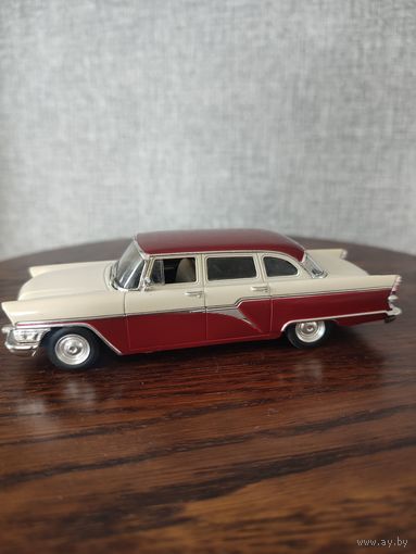 Автомобиль Чайка  Diagostini