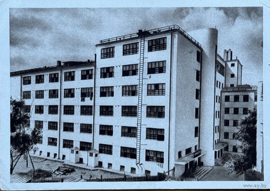 Открытка Москва Дом ночлега МУНИ в Пролетарском районе из серии СССР на стройке 1931 г т.50000