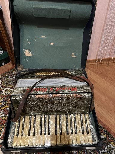 Старинный немецкий аккордеон "Meinel & Harold" 3/4