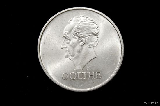 3 марки (рейхсмарки) 1932 г. Веймарская республика (Германия), Пауль фон Гинденбург. "100 лет со дня смерти Гёте". Штемпельный блеск!