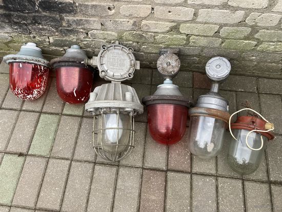 Фонари, светильники , плафоны ( в ассортименте) БУ Цена за один -маленький