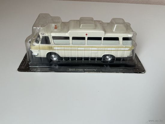 Автолегенда ЗИЛ-118А Юность.