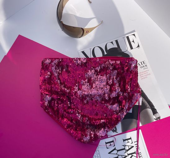 Топ Bershka паетки