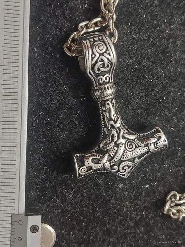 Цепочка с кулоном