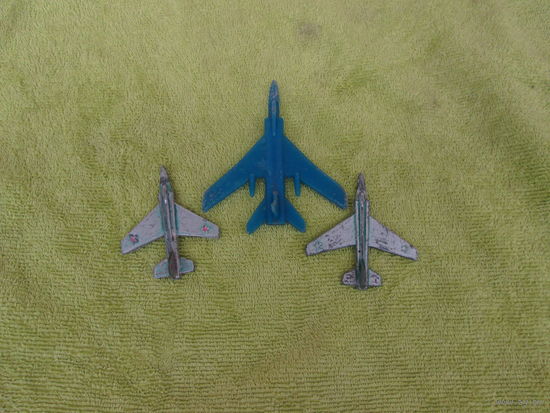 Самолеты ссср.Металлические, цена за все самолеты .