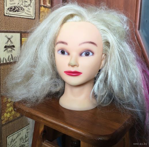 Манекен голова для причесок, с искусственными волосами. Для парикмахеров либо для декора