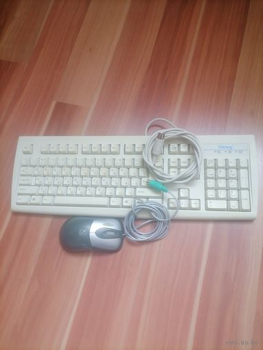 КЛАВИАТУРА +МЫШЬ ДЛЯ РЕТРО КОМПЬЮТЕРА