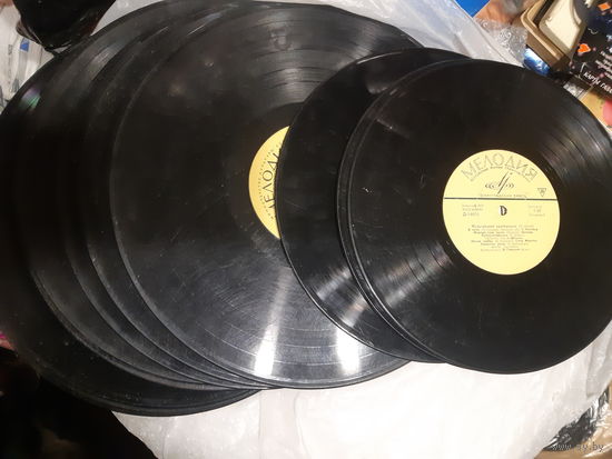 Пластинки 18 штук