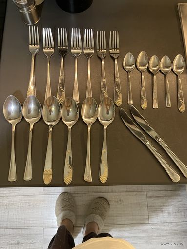 Столовые приборы разномастные