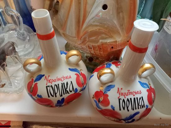 Штофы пара одним лотом