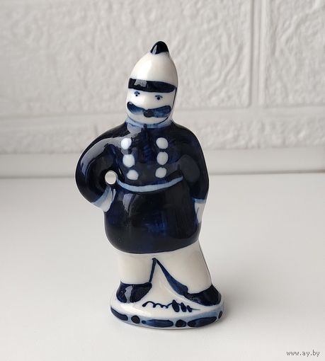 Пожарник. Пожарный. Гжель.