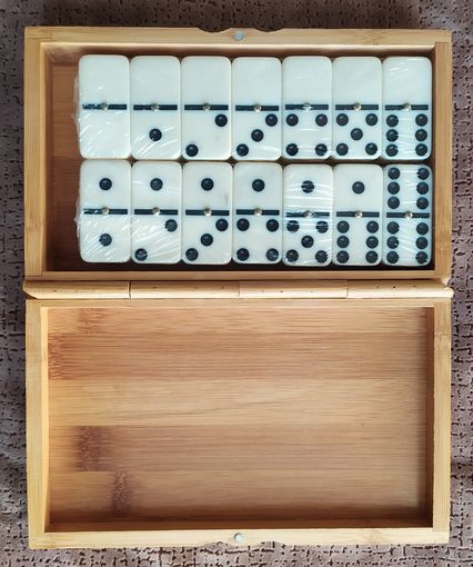 ДОМИНО (В ДЕРЕВЯННОМ ФУТЛЯРЕ)