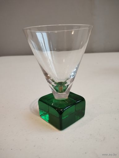 Бокал изумрудный Квадрат. Венеция