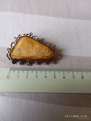 Брошь янтарь имитация СССР