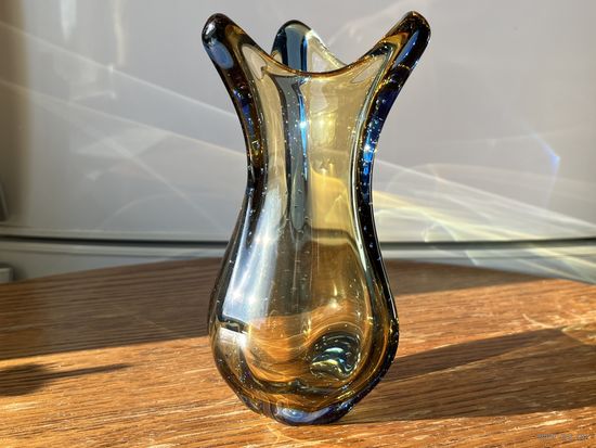 Ваза Чехословакия Zemek ручная работа 19см