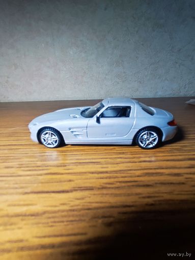 Мерседес SLS AMG 1:43