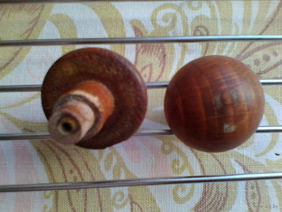 Две Деревянных Ручки - Одним Лотом.