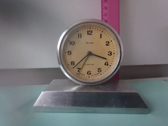 ЧАСЫ НАСТОЛЬНЫЕ СЛАВА СССР